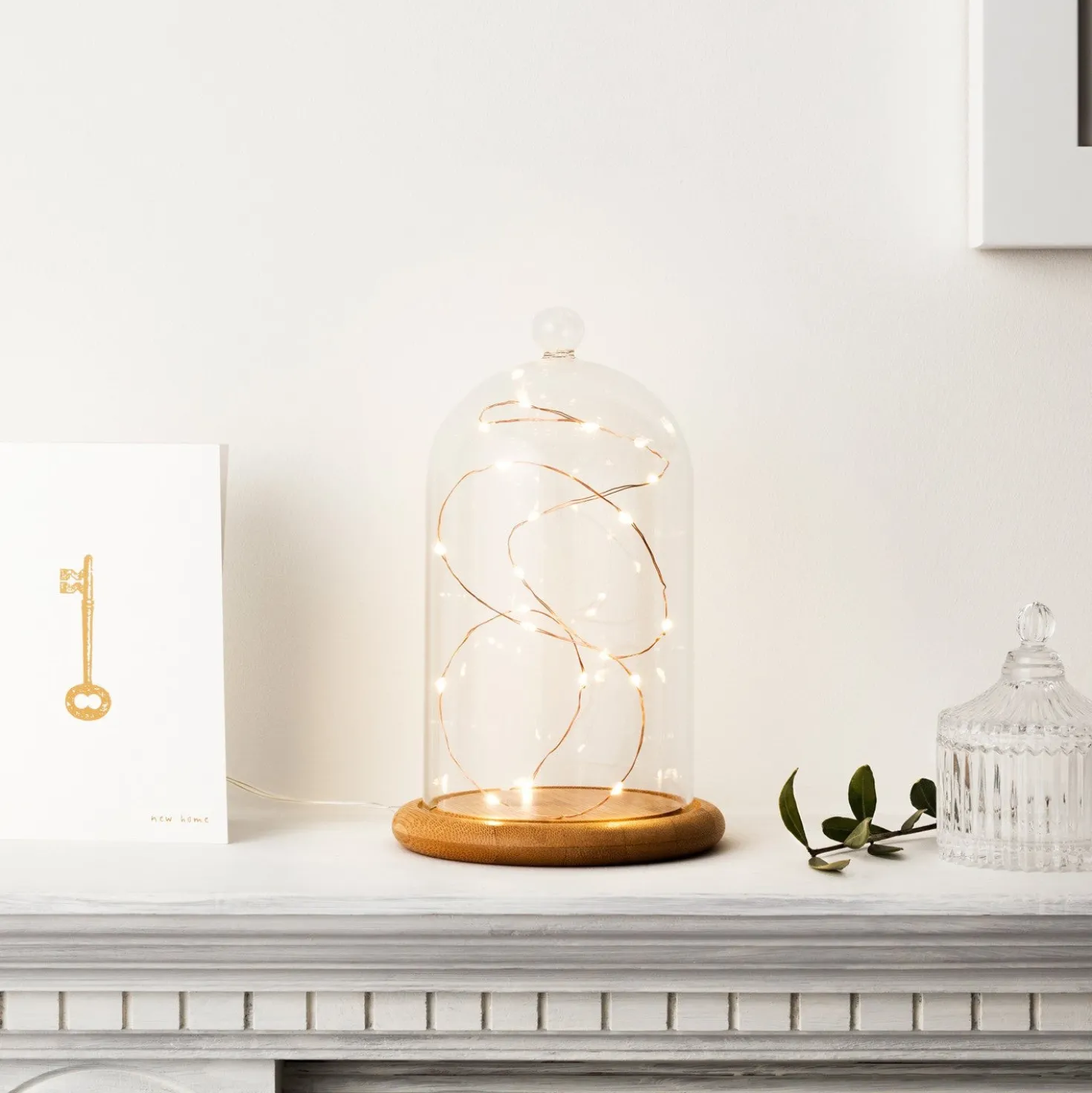 Batteriebetriebene 20er Mikro-LED-Lichterkette auf Kupferdraht in Warmweiß