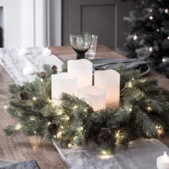 Batteriebetriebene 50er Mikro-LED-Lichterkette mit grünem Draht in Warmweiß für Innen & Außen
