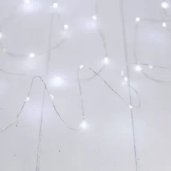 Batteriebetriebene 50er Mikro-LED-Lichterkette in Weiß