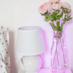 Batteriebetriebene 20er Mikro-LED-Lichterkette in Pink