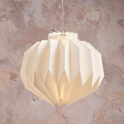 Batteriebetriebene LED-Papier-Pendelleuchte Shrewsbury in Warmweiß