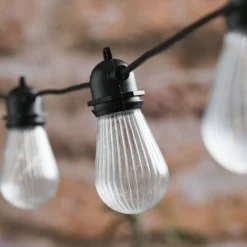 Batteriebetriebene Mikro-LED-Lichterkette mit geriffelten Glühbirnen