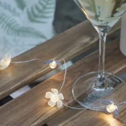 Blaue & weiße Mikro-LED-Blumenlichterkette Warmweiß mit Timer