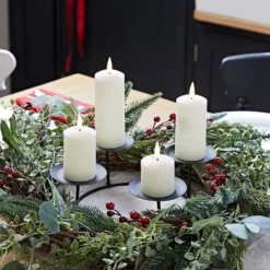 45cm Adventskranz inkl. Kerzenhalter und 4er Set TruGlow® LED Kerzen