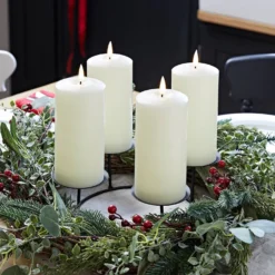 45cm Adventskranz inkl. Kerzenhalter und 4er Set TruGlow® LED Kerzen 15cm
