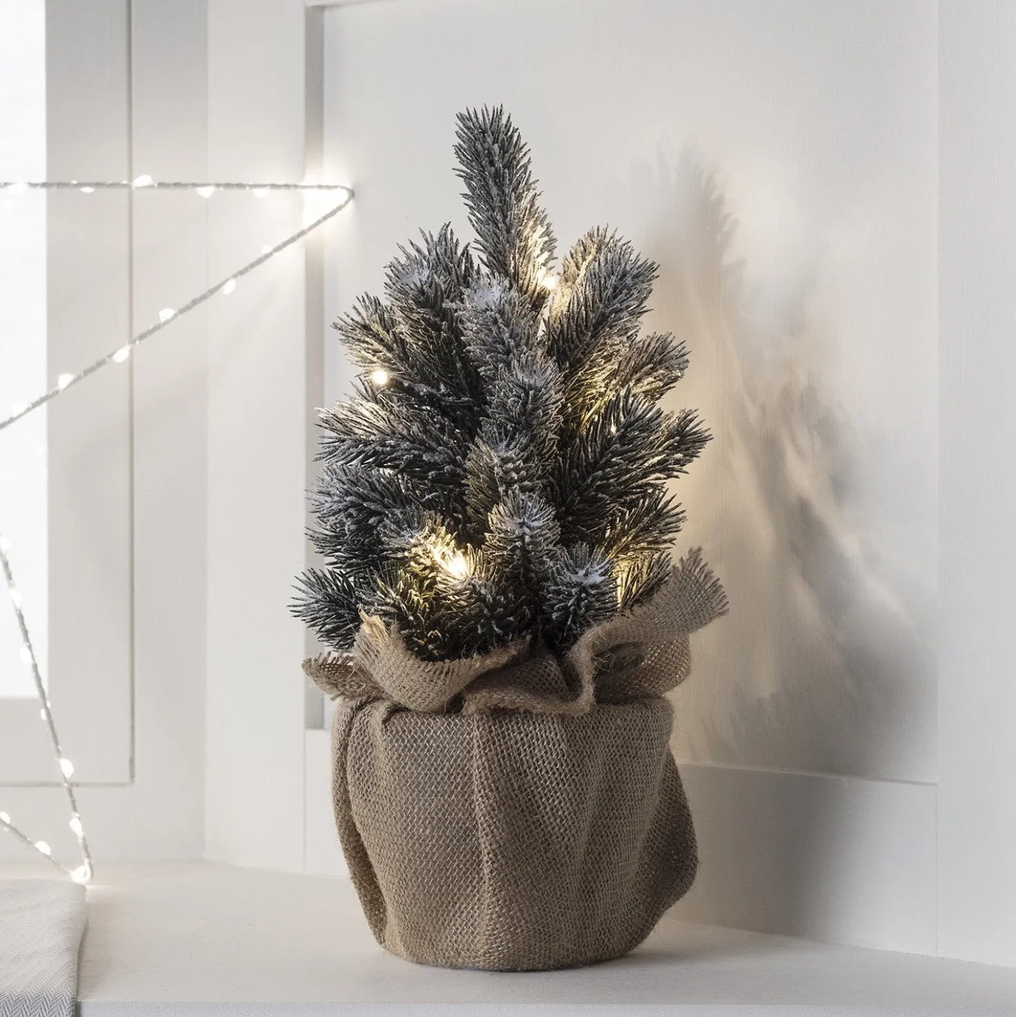 30cm Aspen LED Tisch Mini Weihnachtsbaum