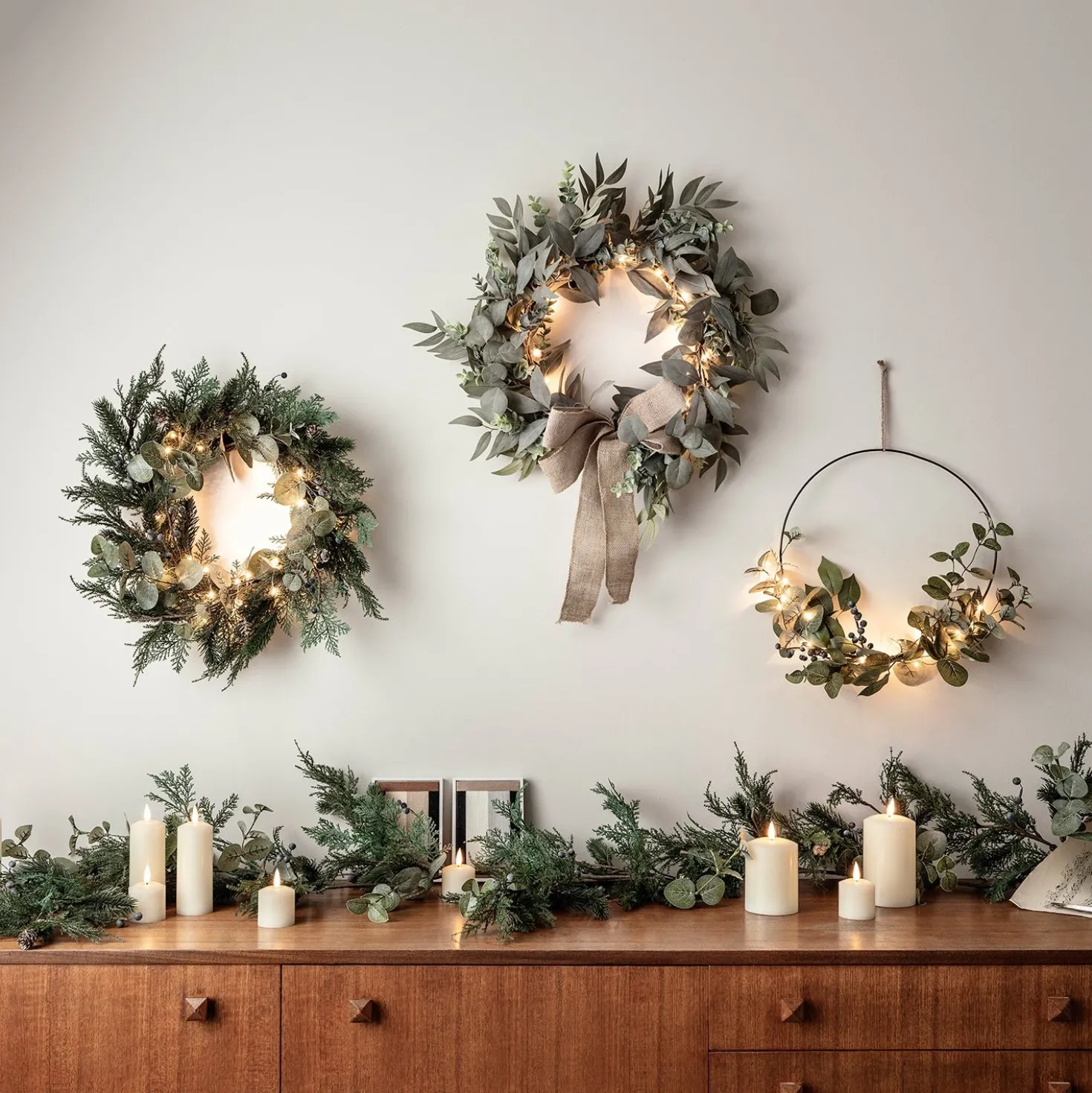 35cm Draht Weihnachtskranz mit Micro Lichterkette