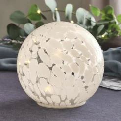 15 cm große LED-Glaskugel mit Timer aus Konfetti-Glas