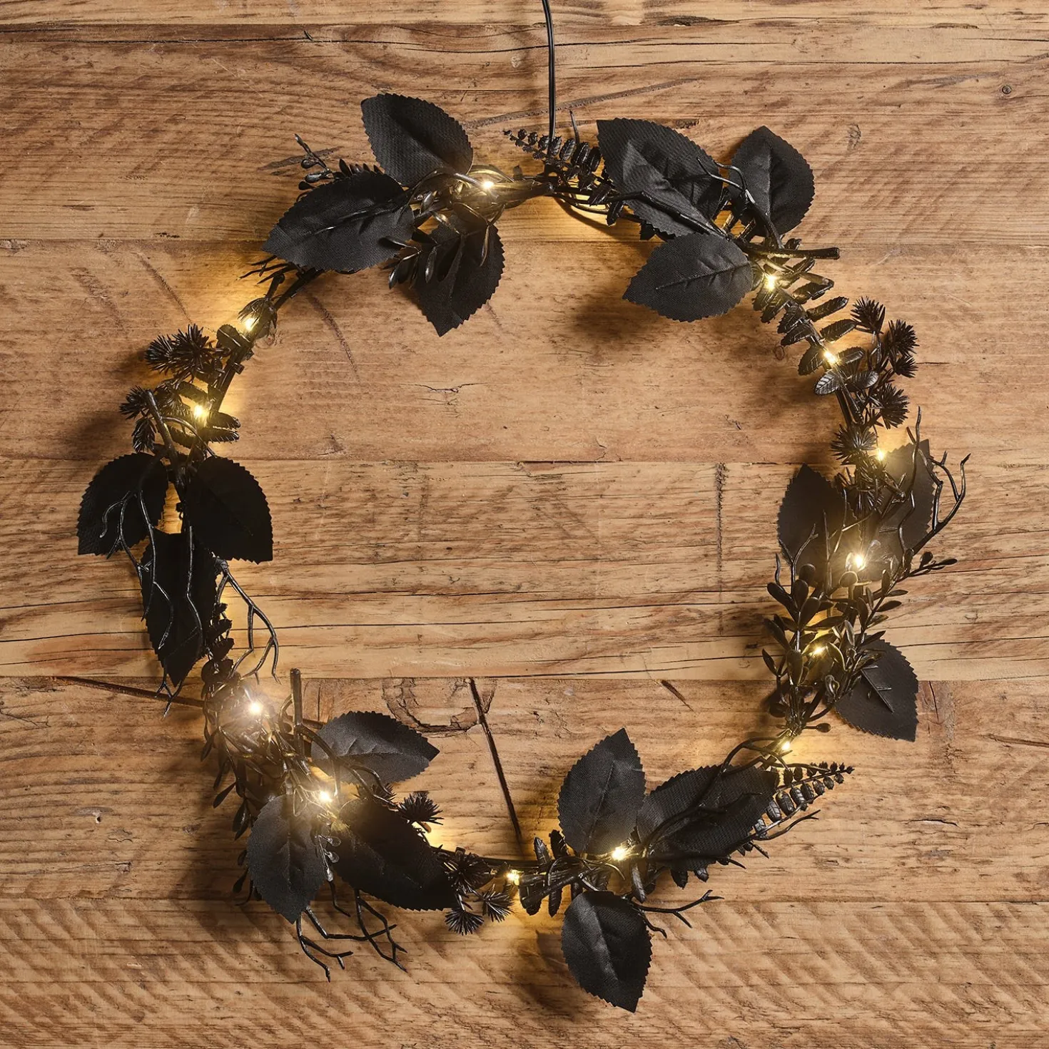 30cm Halloweenkranz schwarzes Laub mit Beleuchtung