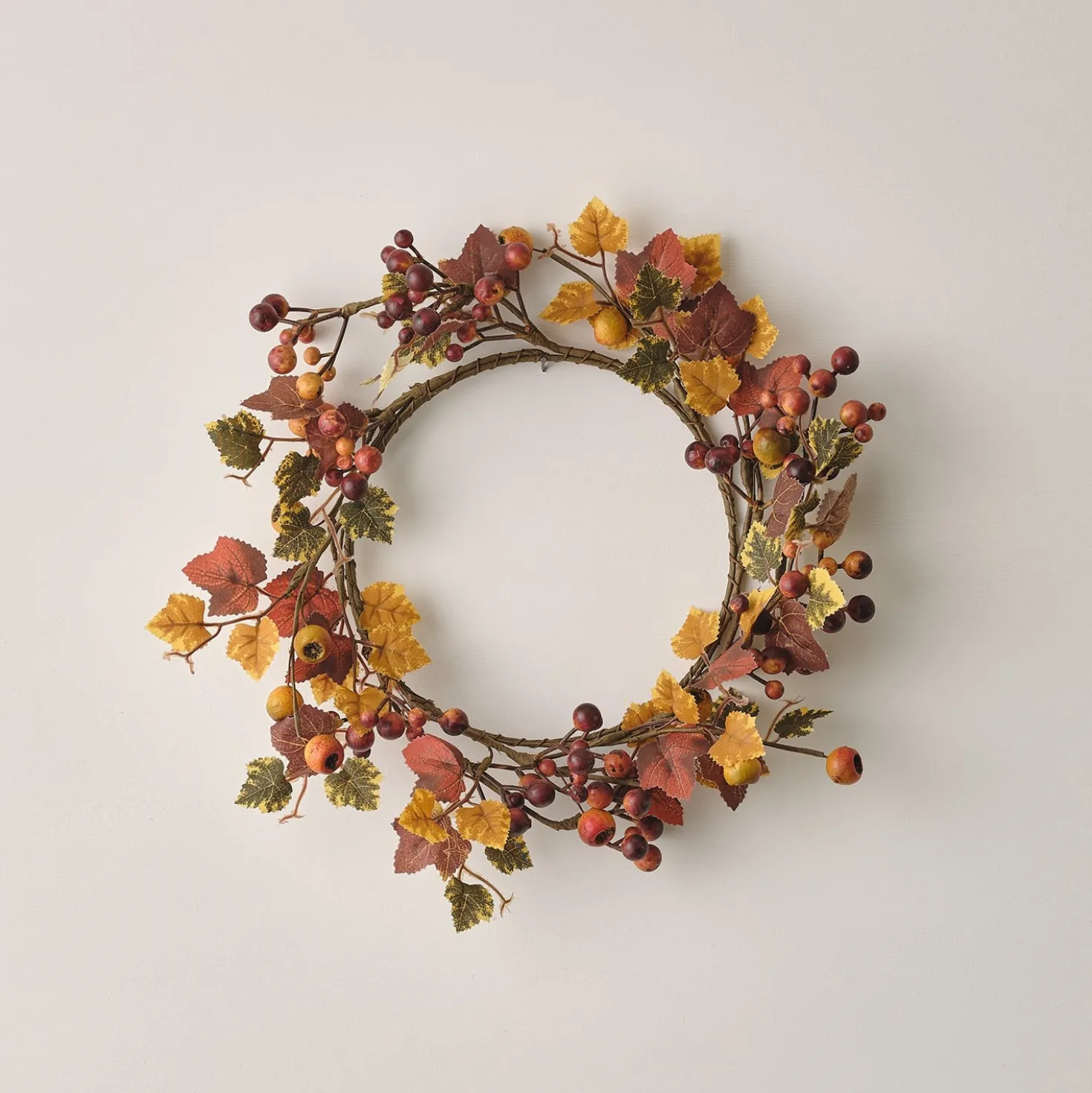 40cm Herbstkranz mit Beeren