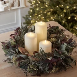 60cm Herbst- und Winterkranz mit Beleuchtung und TruGlow® LED Kerzen