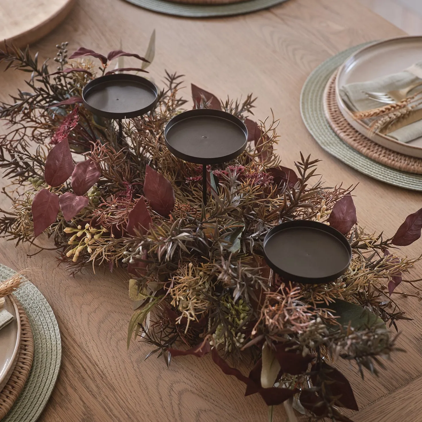 70cm Herbst- und Winter Trio Kerzenhalter