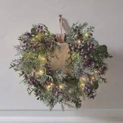 40cm Kranz mit lila Beeren beleuchtet