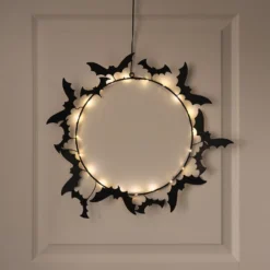 43 cm LED-Halloween-Kranz mit Fledermäusen
