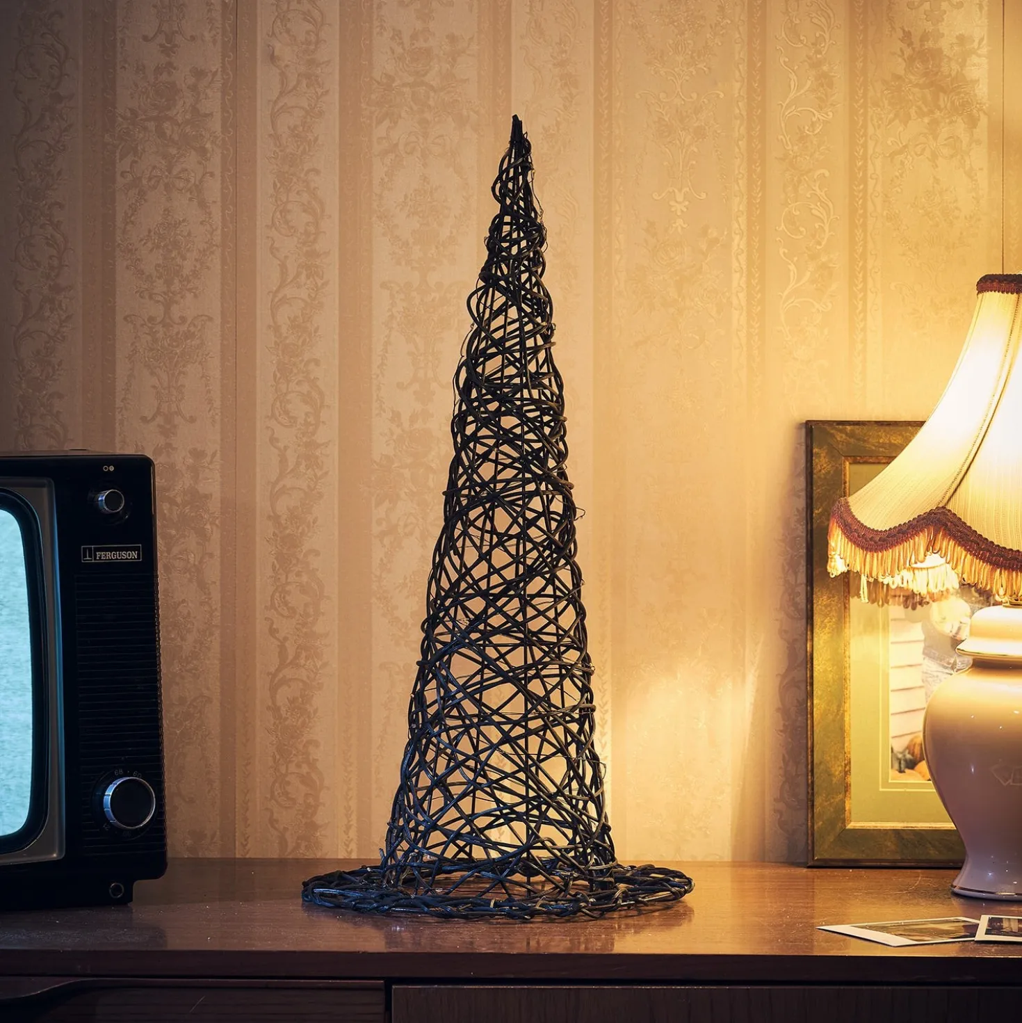 34cm LED Rattan Hexenhut
