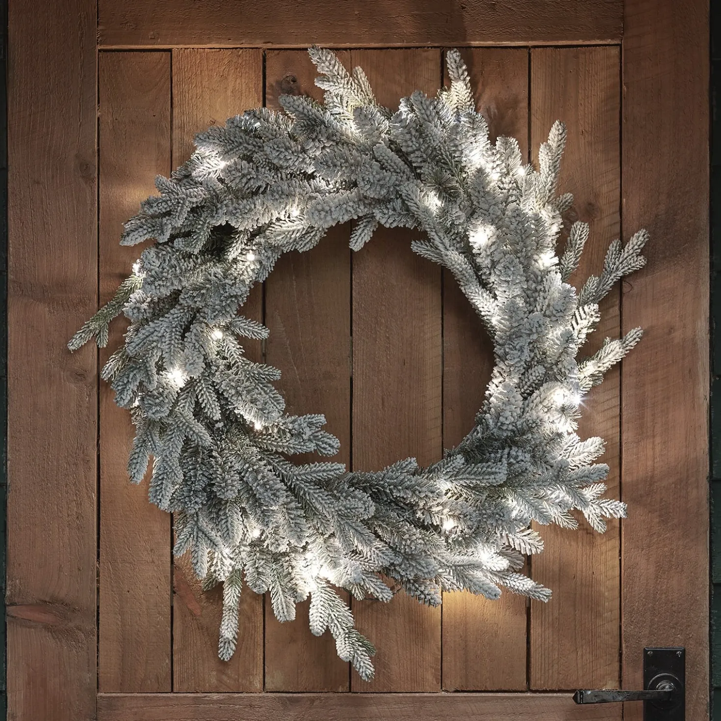 60cm verschneiter Outdoor-Kranz mit Beleuchtung