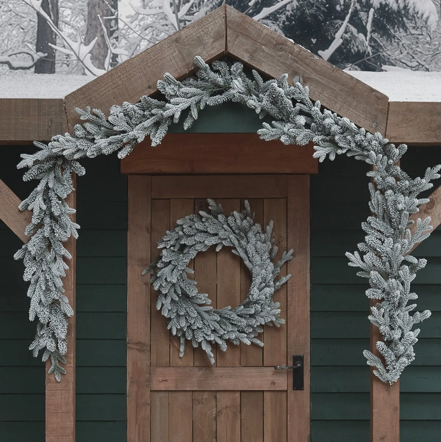 60cm verschneiter Outdoor-Kranz und 2m Weihnachtsgirlande mit Beleuchtung