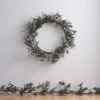 40cm Weihnachtskranz Eicheln und weiße Beeren