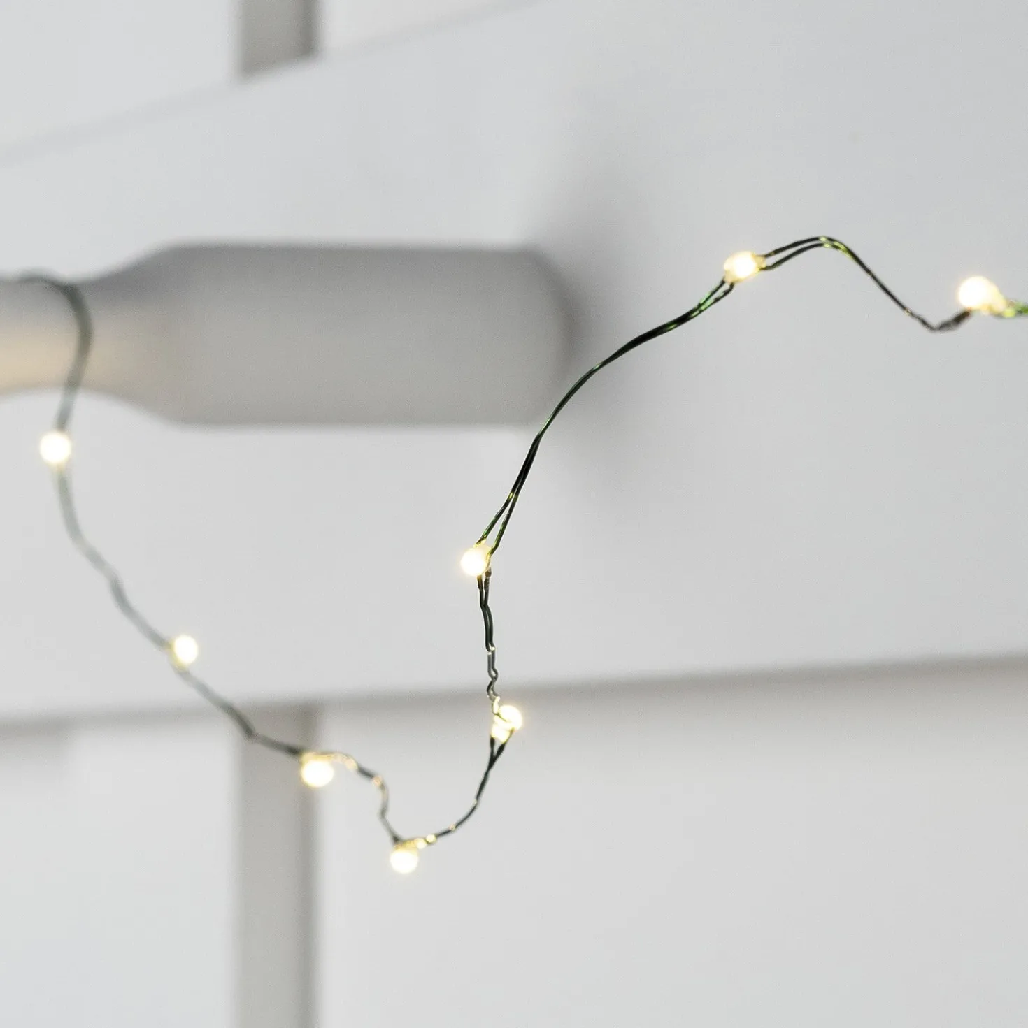 50cm Weihnachtskranz mit Mistelzweigen und Micro Lichterkette