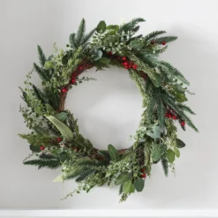 45cm Weihnachtskranz mit Tannenzweigen und roten Beeren