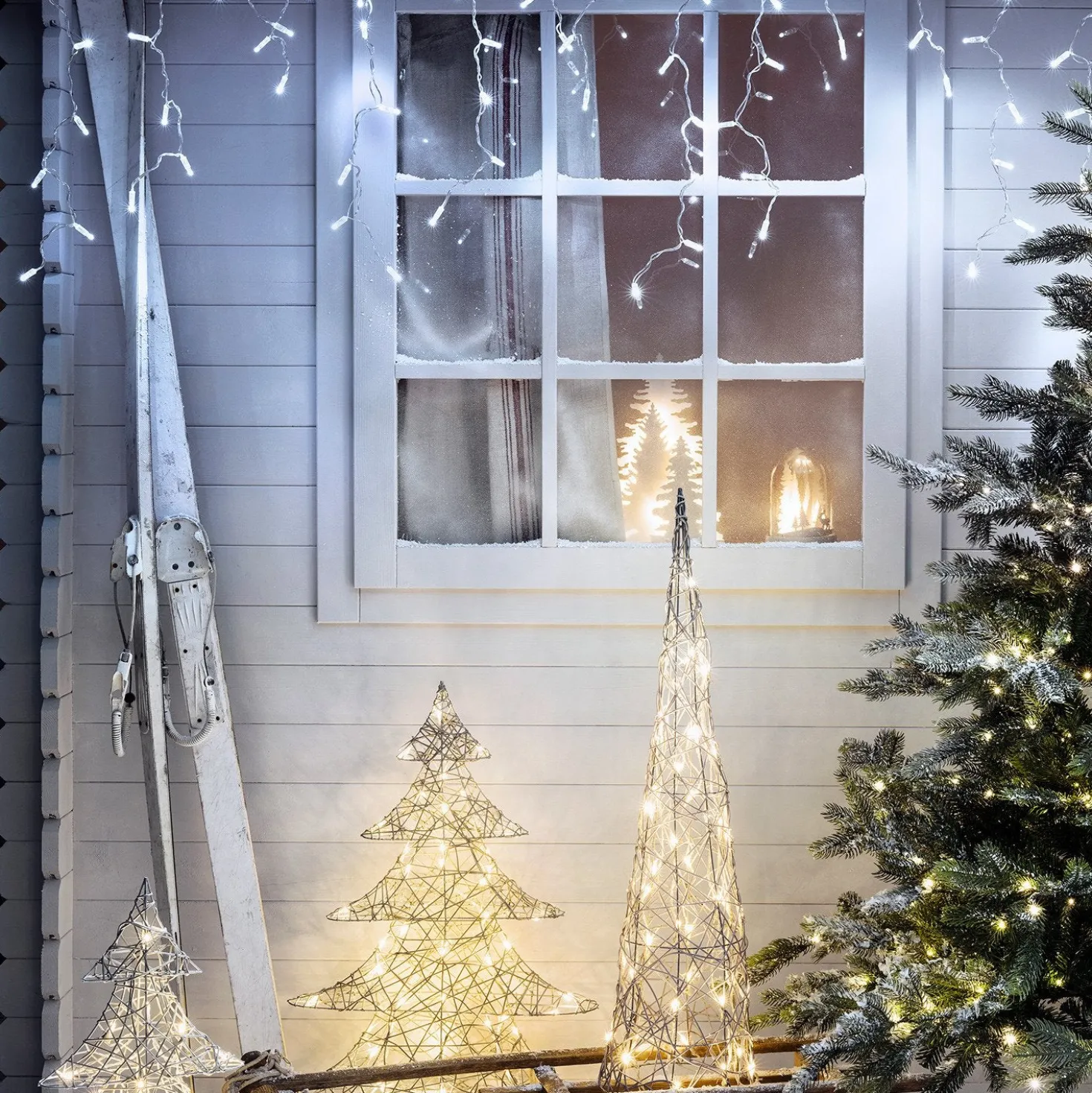 Core Connect 26m 832er LED Eiszapfen Lichterkette weiß koppelbar transparentes Kabel
