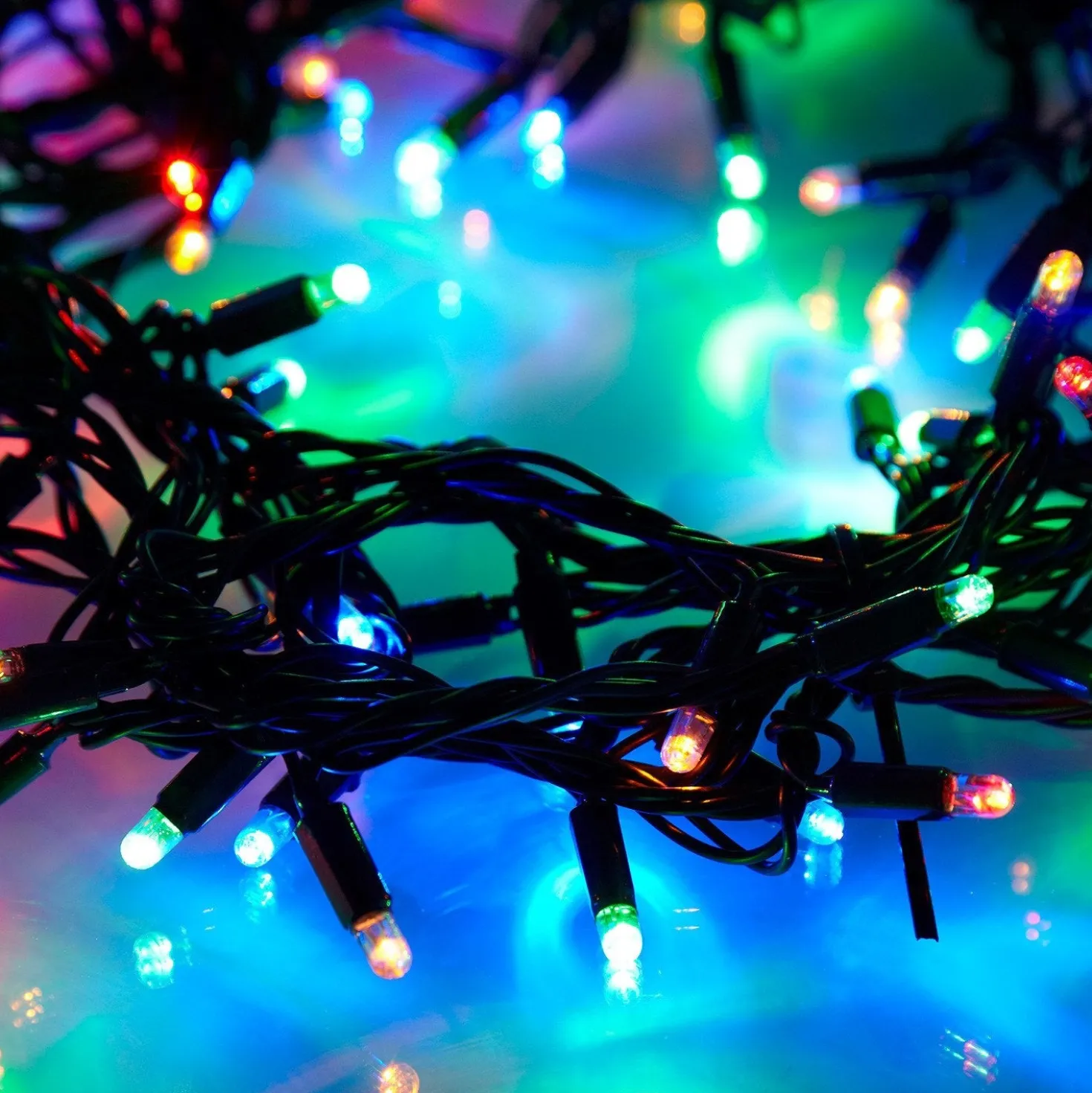 Core Connect 30m 300er LED Lichterkette bunt koppelbar grünes Kabel