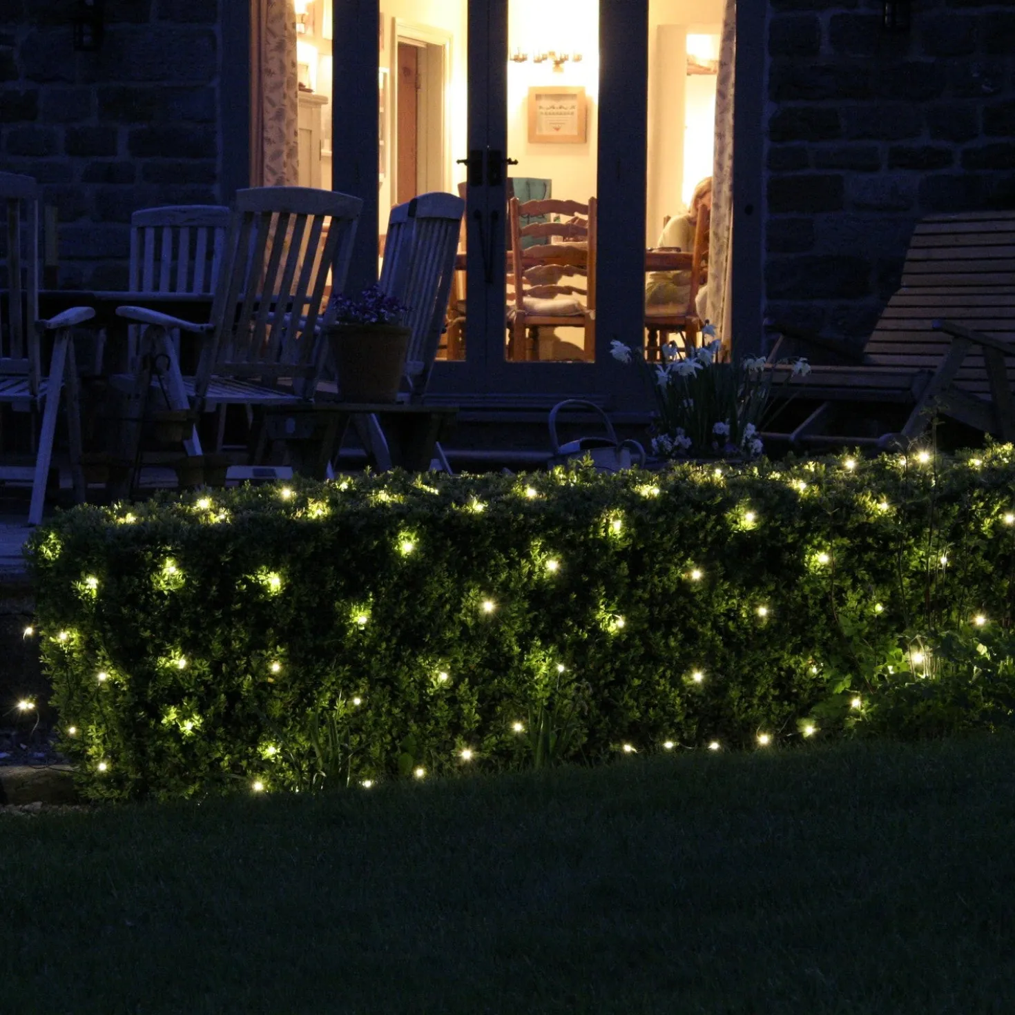 Core Connect 2m x 2m 140er LED Lichternetz warmweiß koppelbar grünes Kabel