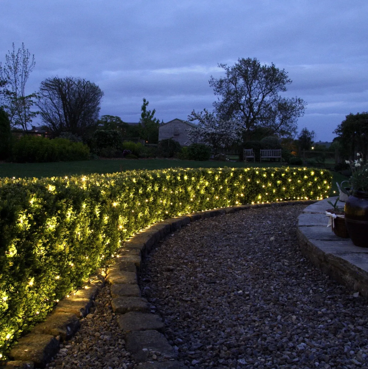 Core Connect 2m x 2m 140er LED Lichternetz warmweiß koppelbar grünes Kabel