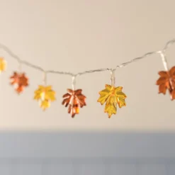 20er Ahornblatt LED-Lichterkette mit Timer Orange