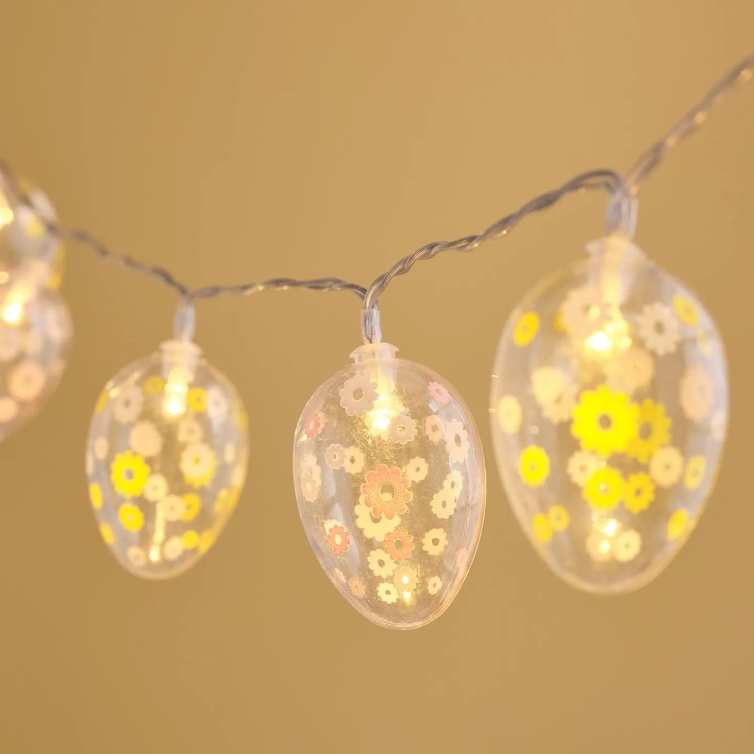 10er batteriebetriebene warmweiße Ostereier LED-Lichterkette