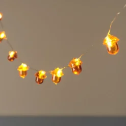 20er Eichel LED-Mikro-Lichterkette mit Timer in Warmweiß