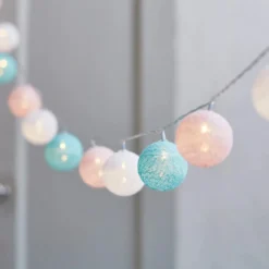 20er LED Cotton Ball Lichterkette Batterie pastell