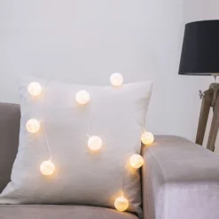 10er LED Cotton Ball Lichterkette weiß