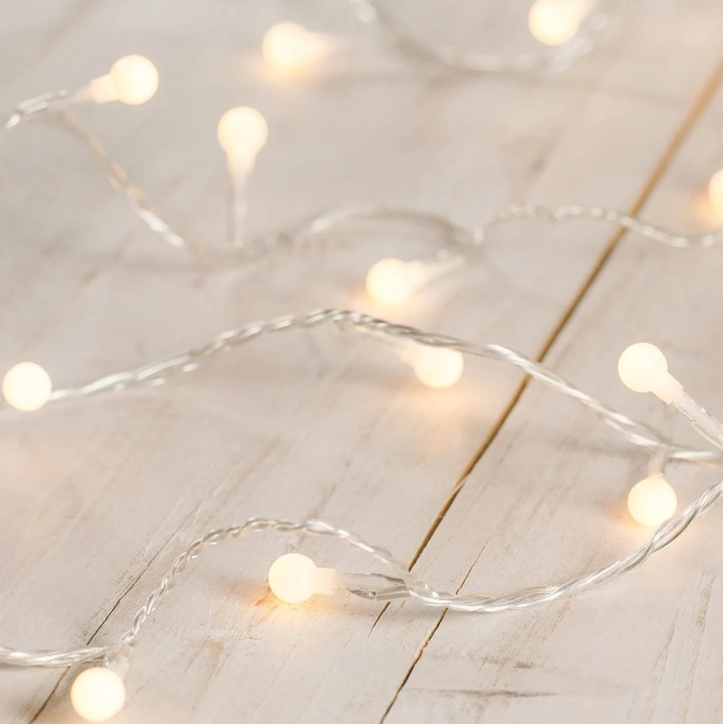 40er LED Kugel Lichterkette warmweiß