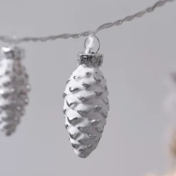 10er LED Lichterkette Tannenzapfen