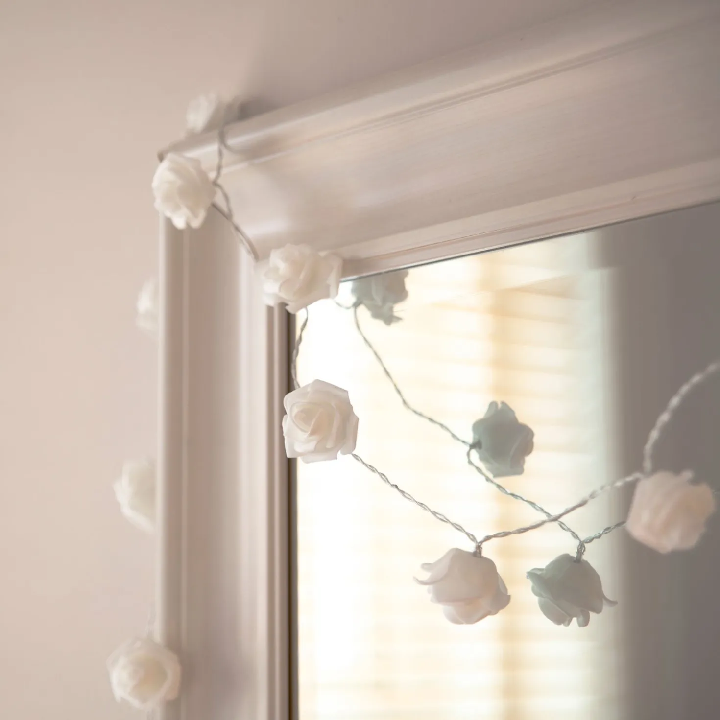 30er LED Rosen Lichterkette warmweiß