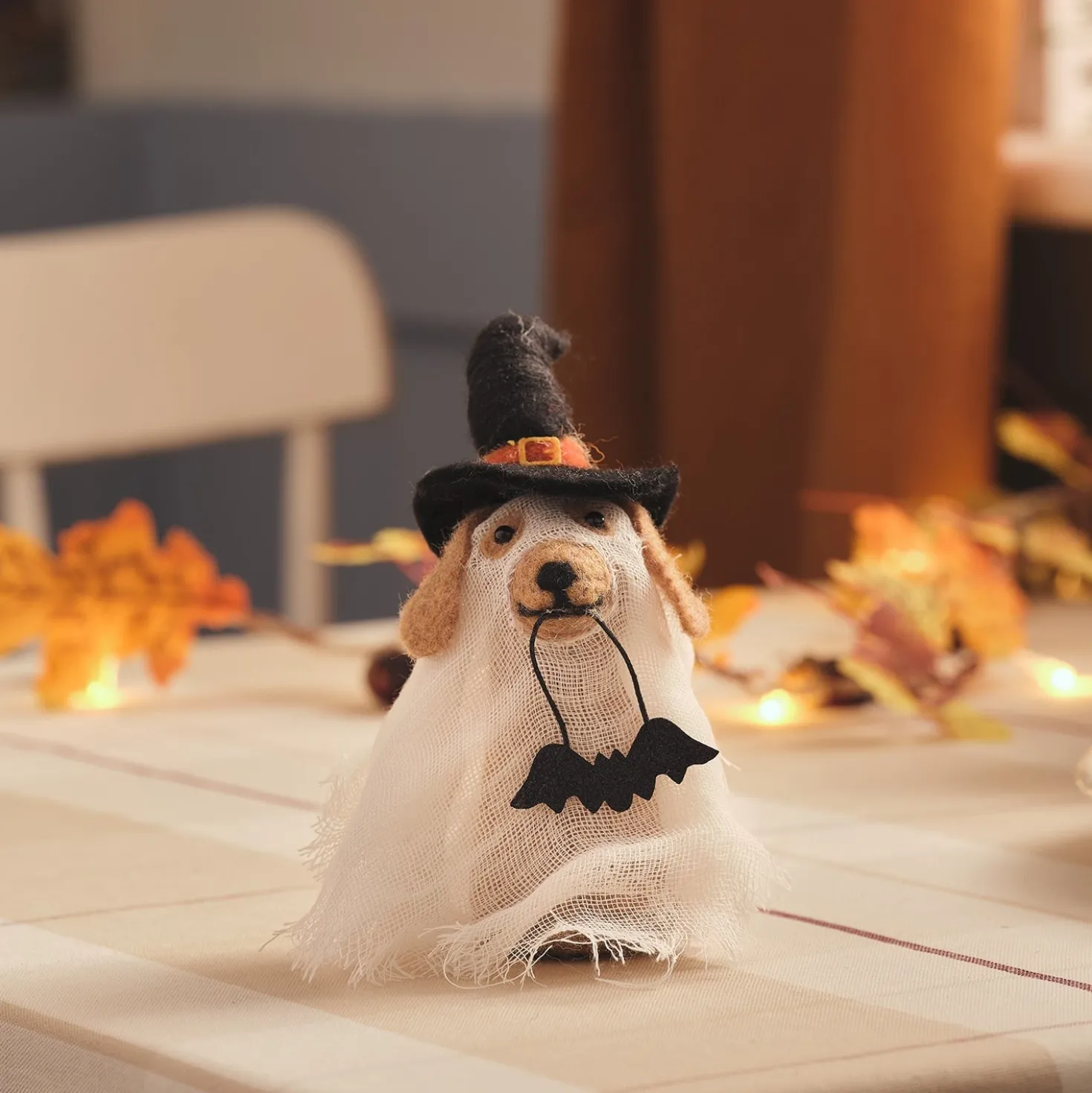 2er Set Gordie & George Halloween-Hunde Dekoration aus Filz zum Aufhängen