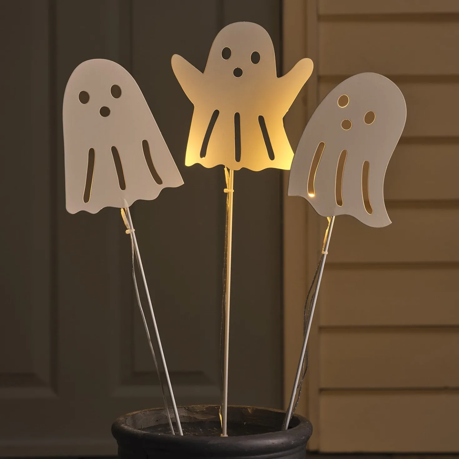 3er Set LED-Halloween-Gartenstecker Geister mit Timer