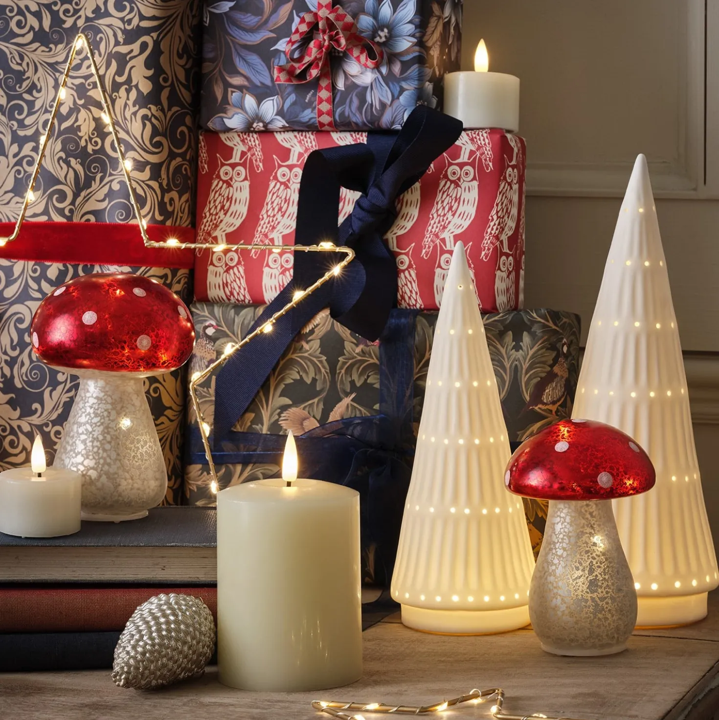 2er Set LED Keramik Weihnachtsbäume weiß