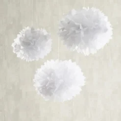 9er Set Pompons in weiß, rosa und crème