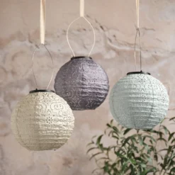 3er Set Scandi Tyvek Solar-Lampions in Flieder, Blau & Cremeweiß
