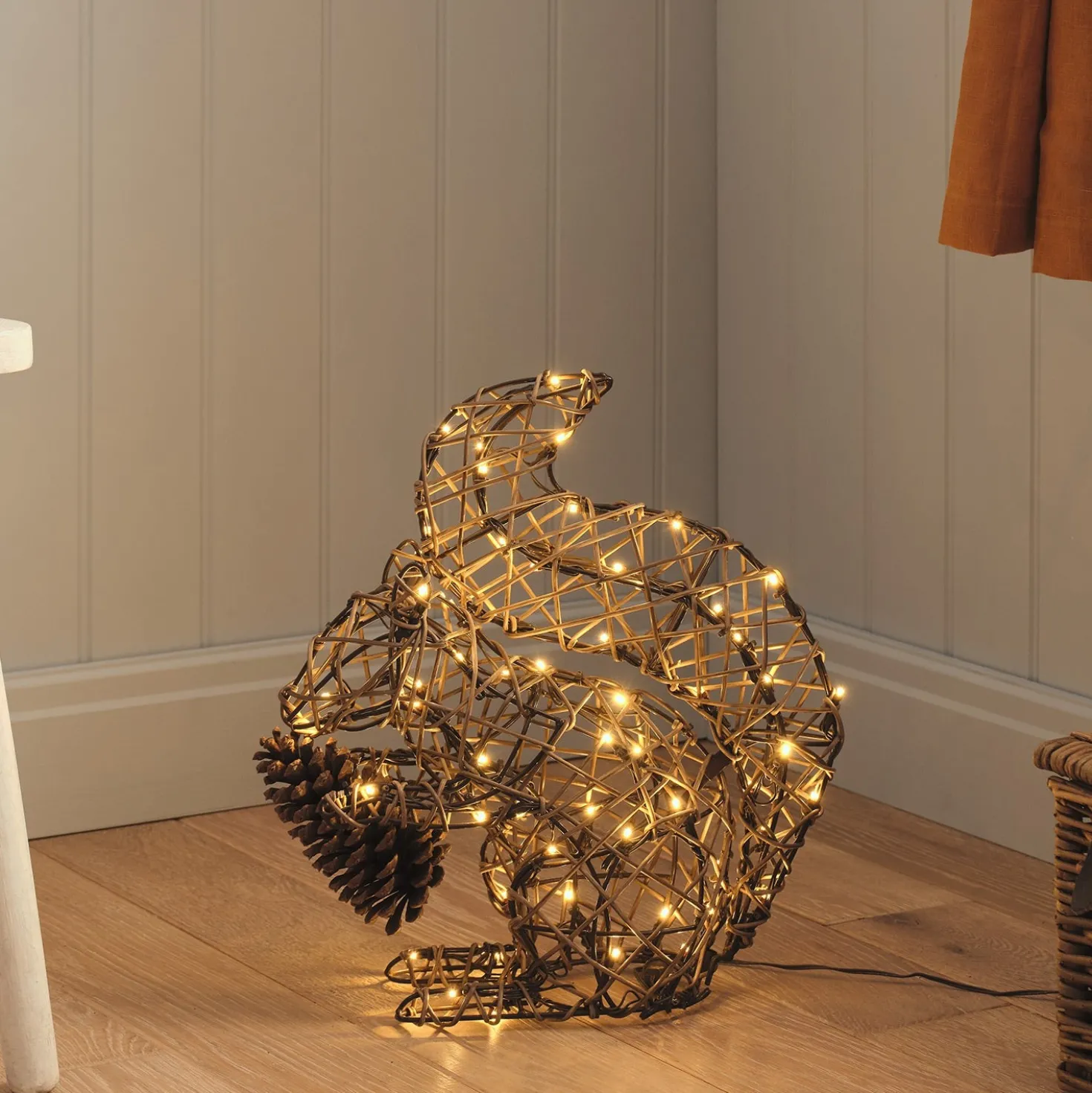 2er-Set Sherwood Rattan LED-Gartenfiguren Fuchs & Eichhörnchen mit 160 LEDs & Timer