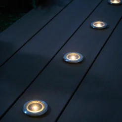 4er Set Solar Terrassen‑Einbaustrahler in Warmweiß, Silber