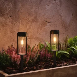 2er Set Solar-Wegeleuchten Wilton mit warmweißer LED