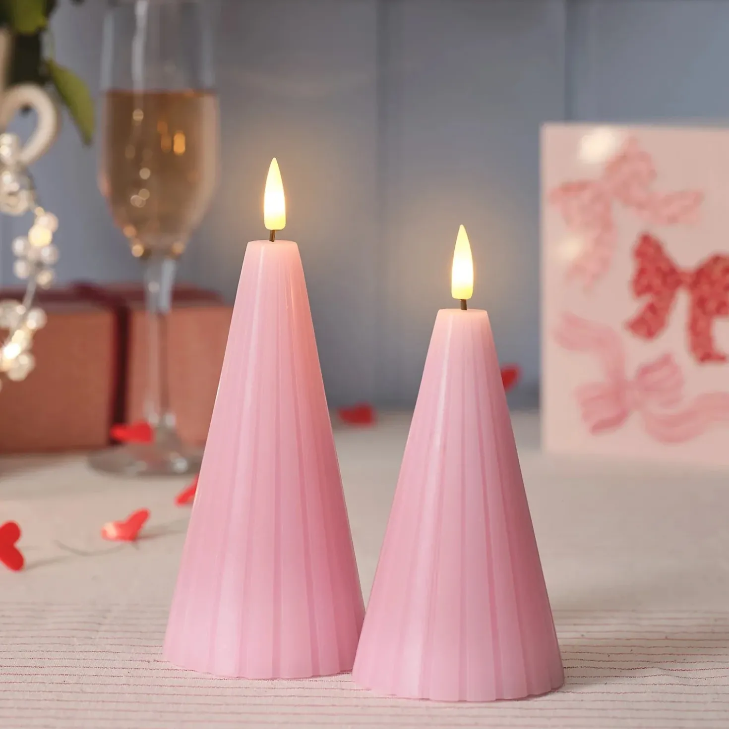 2er Set TruGlow® LED-Kegelkerzen mit Fernbedienung