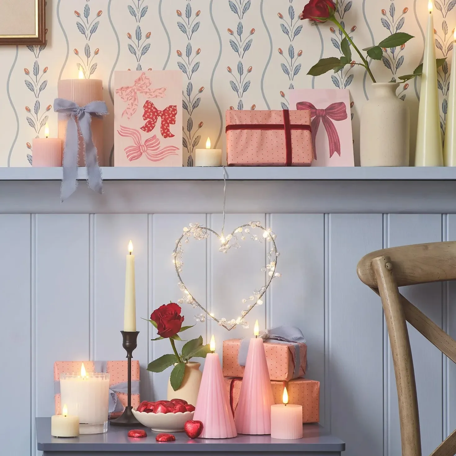 2er Set TruGlow® LED-Kegelkerzen mit Fernbedienung