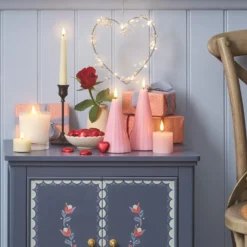 2er Set TruGlow® LED-Kegelkerzen mit Fernbedienung