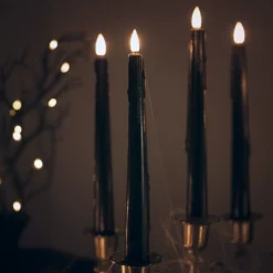 4er Set TruGlow® LED Stabkerzen Echtwachs schwarz mit Wachstropfen und Fernbedienung