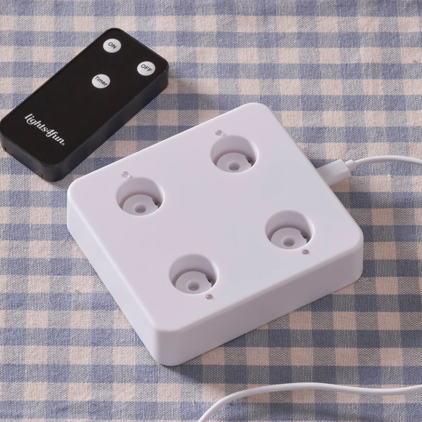 4er Set TruGlow® LED Stabkerzen Echtwachs elfenbeinfarben wiederaufladbar mit Fernbedienung