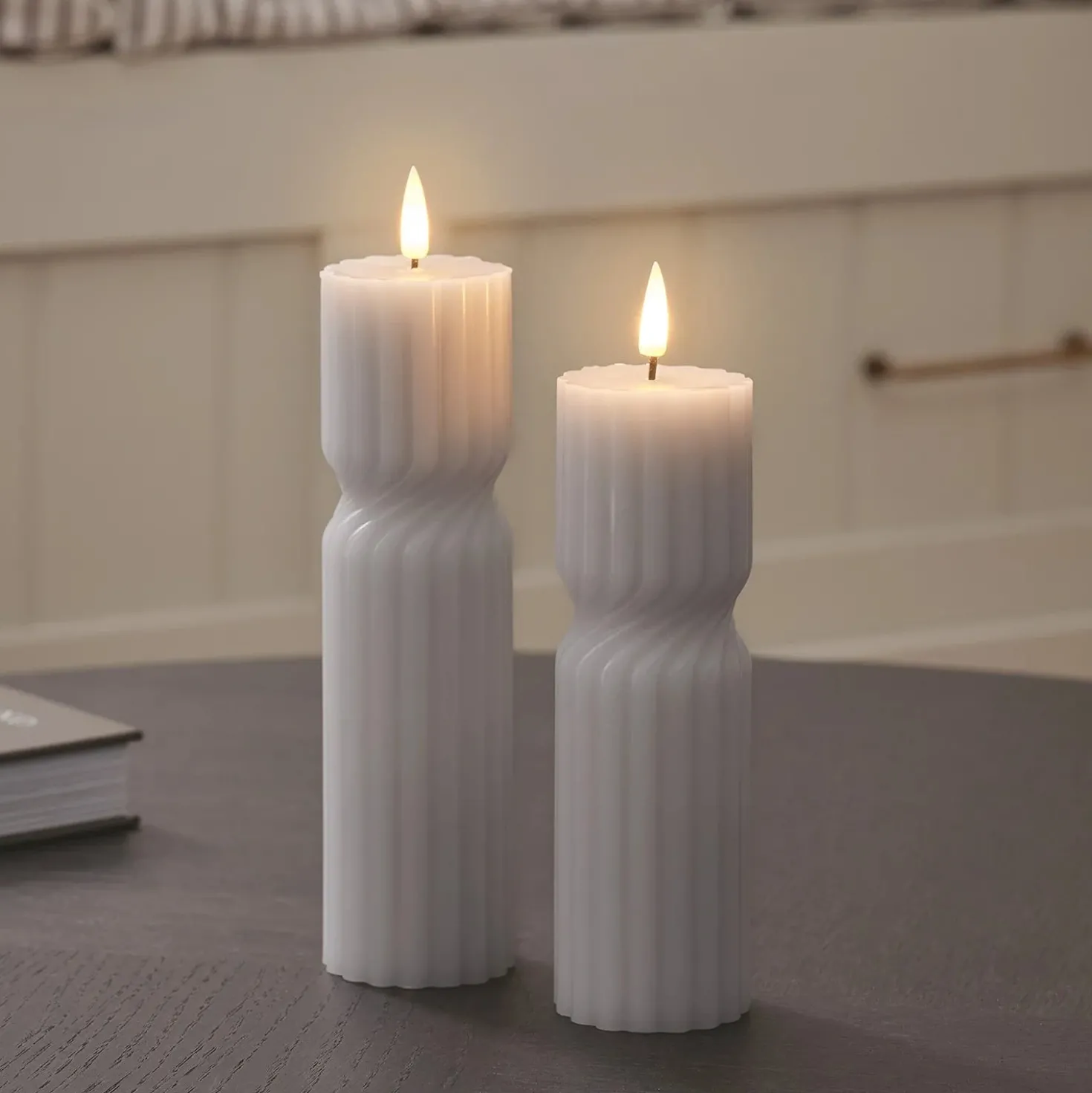 2er Set TruGlow® LED‑Stumpenkerzen mit Fernbedienung